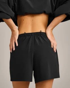 AirMove™ Lined Shorts 4" with Pocket and Reflective Logo