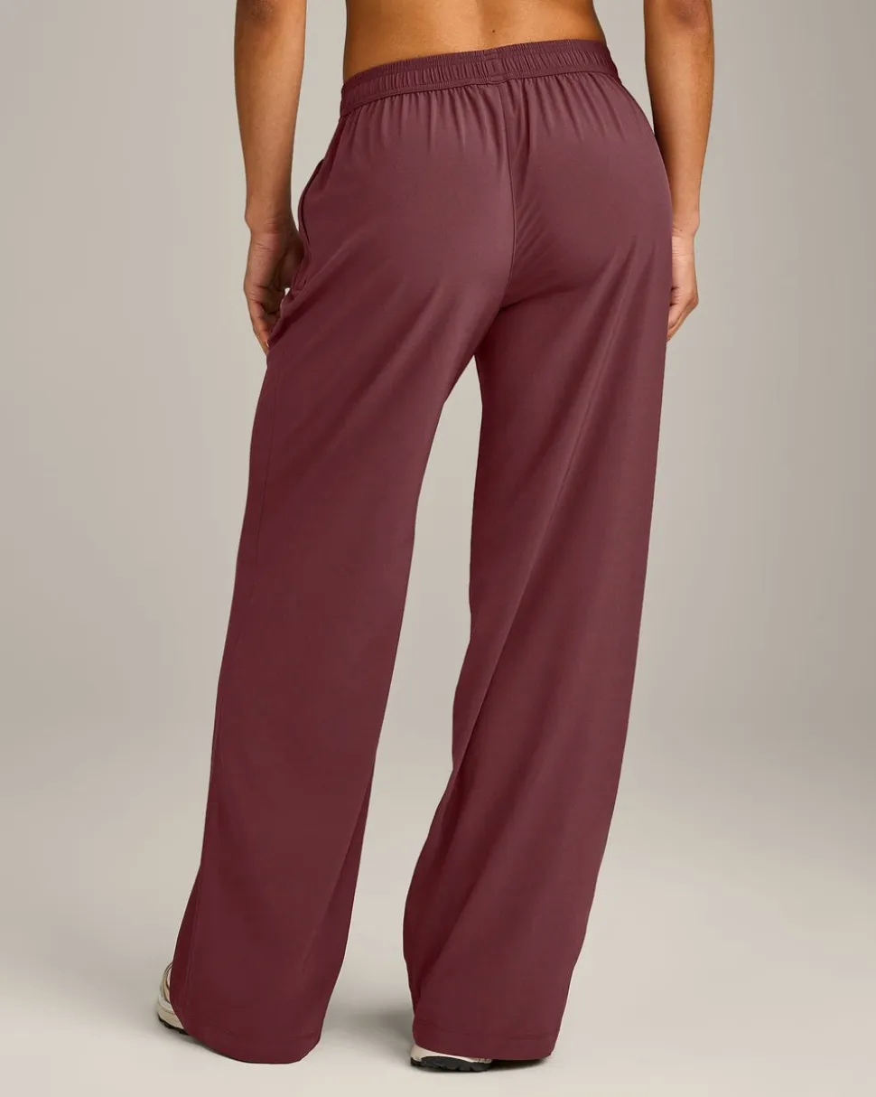 AirMove™ Straight Leg Pants New Branding