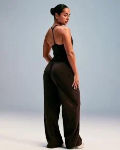 AirMove™ Straight Leg Pants New Branding