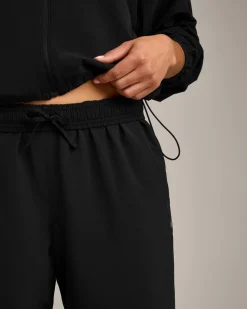 AirMove™ Straight Leg Pants New Branding