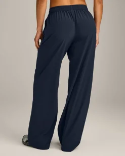 AirMove™ Straight Leg Pants New Branding