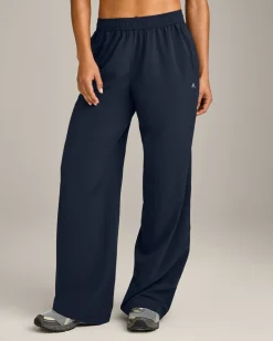 AirMove™ Straight Leg Pants New Branding