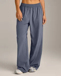 AirMove™ Straight Leg Pants New Branding