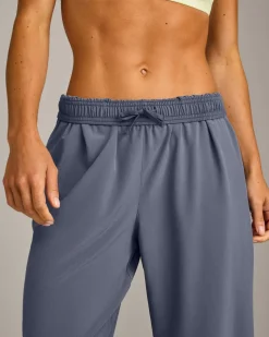 AirMove™ Straight Leg Pants New Branding