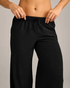AirMove™ Straight Leg Pants with Reflective Logo