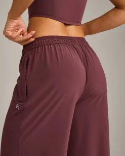 AirMove™ Straight Leg Pants with Reflective Logo