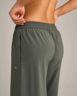 AirMove™ Straight Leg Pants with Reflective Logo