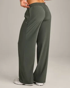 AirMove™ Straight Leg Pants with Reflective Logo