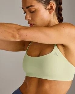 EasyLift™ Strappy Sports Bra New Branding