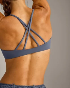 EasyLift™ Strappy Sports Bra New Branding