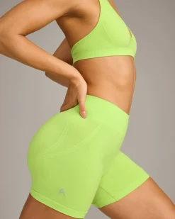 EffortlessLift™ Seamless Mid Rise Shorts with Grey Logo