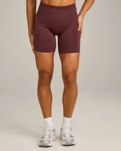 EffortlessLift™ Seamless Mid Rise Shorts with Grey Logo