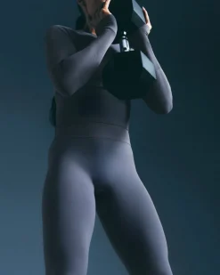 EffortlessLift™ Seamless Mid Rise Leggings with Grey Logo