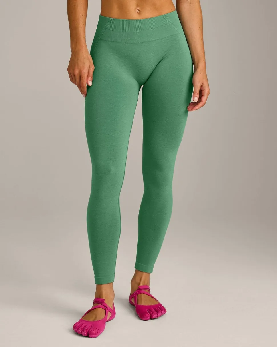 EffortlessLift™ Seamless Mid Rise Leggings New Branding