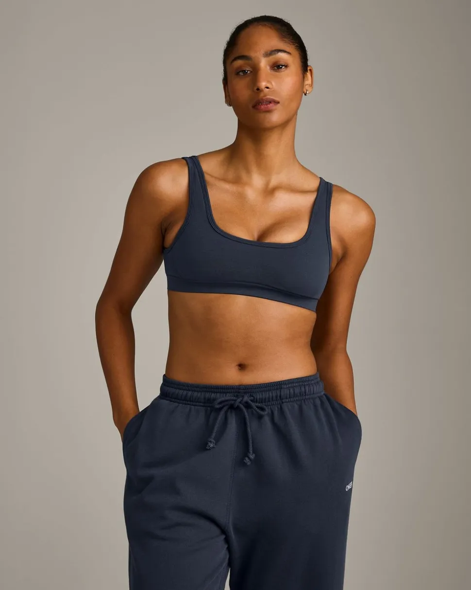 EffortlessLift™ Square Neck Sports Bra with Grey Logo