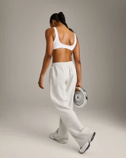 EffortlessLift™ Square Neck Sports Bra with Grey Logo