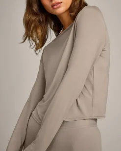 FormeSoft™ Relaxed Slash Neck Long Sleeve Top