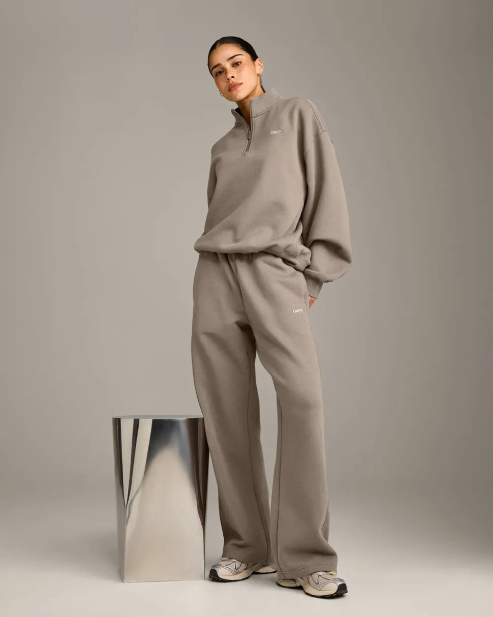 Foundations Cosy 1/4 Zip Sweatshirt