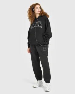 Foundations Oversized Oner 25 Joggers
