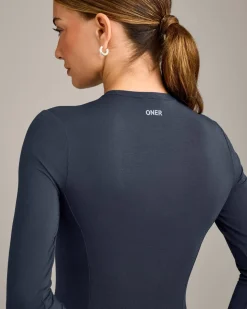 Mellow™ Motion Crew Neck Long Sleeve Top