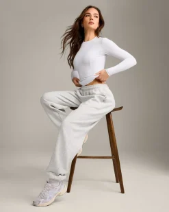 Mellow™ Motion Crew Neck Long Sleeve Top