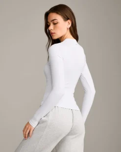 Mellow™ Motion Crew Neck Long Sleeve Top