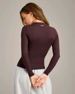 Mellow™ Motion Crew Neck Long Sleeve Top