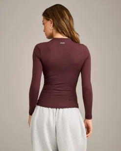 Mellow™ Motion Crew Neck Long Sleeve Top