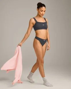 Seamless Scoop Neck Bralette