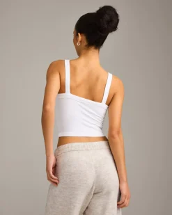 Seamless Scoop Neck Vest