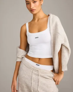 Seamless Scoop Neck Vest