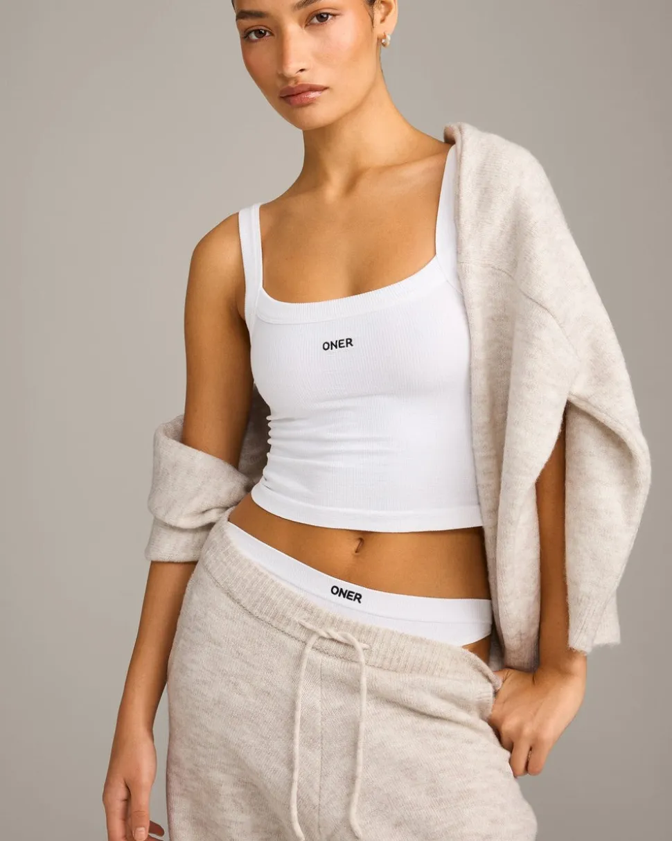 Seamless Scoop Neck Vest