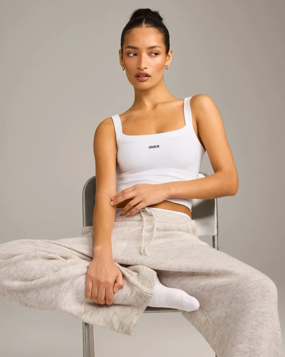 Seamless Scoop Neck Vest