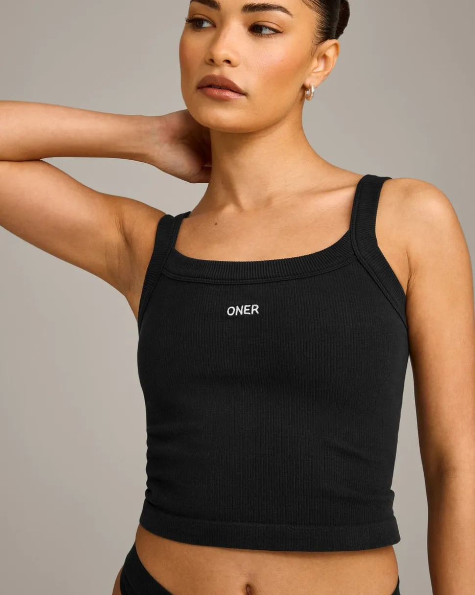 Seamless Scoop Neck Vest
