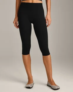 SoftMotion™ High Waisted Capri Leggings with Grey Logo