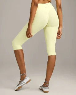 SoftMotion™ High Waisted Capri Leggings with Grey Logo