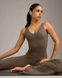 SoftMotion™ Scoop Neck Vest with Grey Logo
